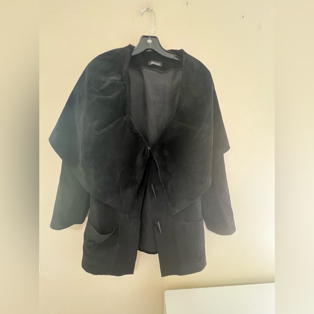 Allie Coosh  Black Women's corduroy Jacket